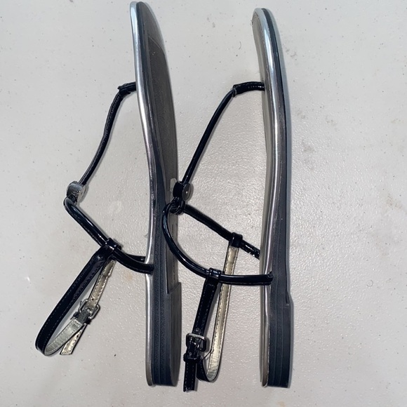 Bandolino Black Sandals with Diamond Stone - Picture 2 of 9